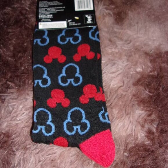 Disney Crew Socks Mickey Mouse head socks 9-13 New - Picture 2 of 2